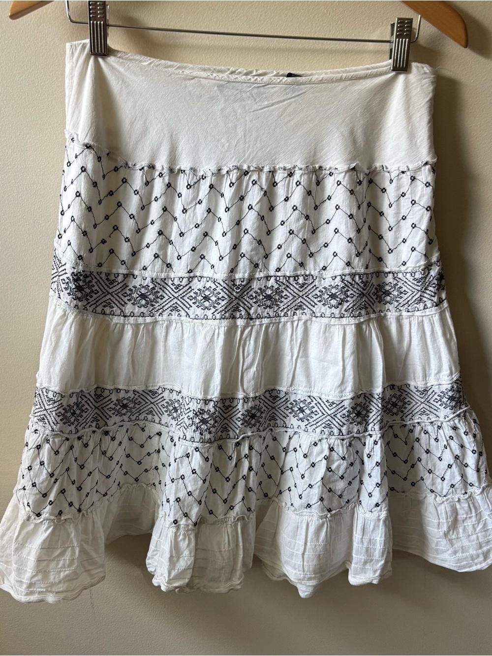 Apostrophe White Tiered Embroidered Cotton Skirt